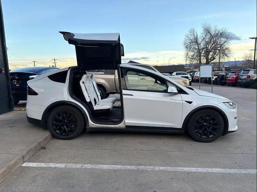 2022 Tesla Model X Dual Motor All-Wheel Drive