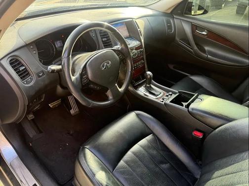 2017 INFINITI QX50 Base