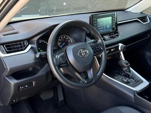 2022 Toyota RAV4 Hybrid LE