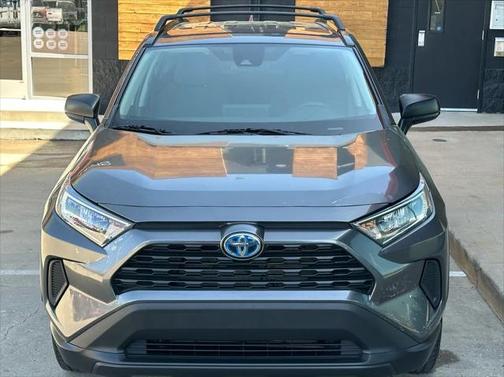 2022 Toyota RAV4 Hybrid LE