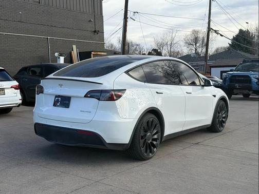 2022 Tesla Model Y Performance Dual Motor All-Wheel Drive