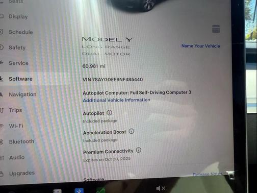 2022 Tesla Model Y Long Range Dual Motor All-Wheel Drive