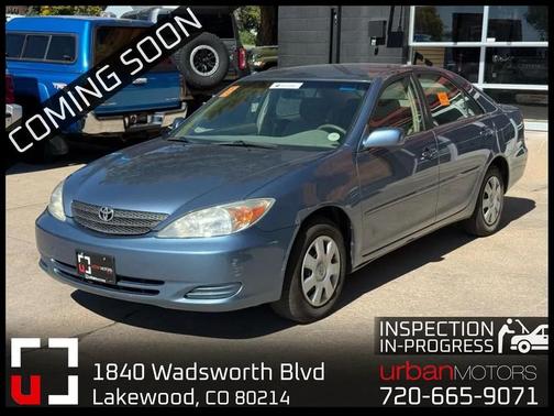 2004 Toyota Camry LE