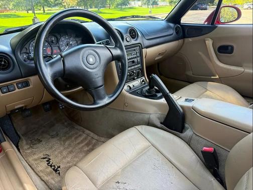 1999 Mazda MX-5 Miata Leather Pkg