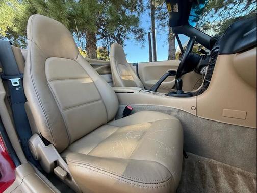 1999 Mazda MX-5 Miata Leather Pkg