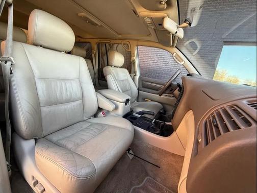 1999 Toyota Land Cruiser Base