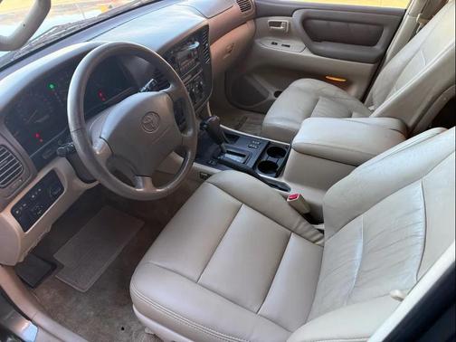 1999 Toyota Land Cruiser Base