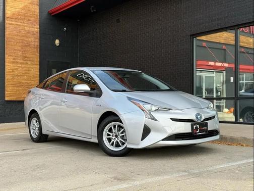 2016 Toyota Prius Two
