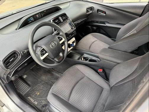 2016 Toyota Prius Two