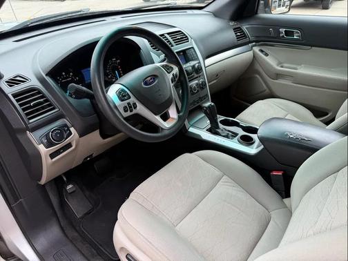2014 Ford Explorer Base