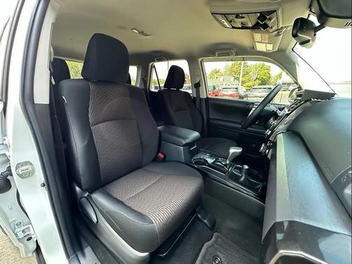 2023 Toyota 4Runner TRD Off Road