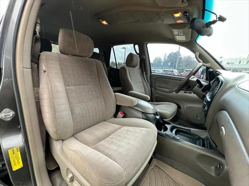 2005 Toyota Sequoia SR5