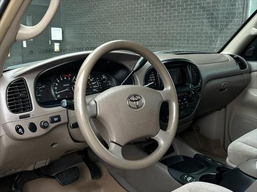2005 Toyota Sequoia SR5