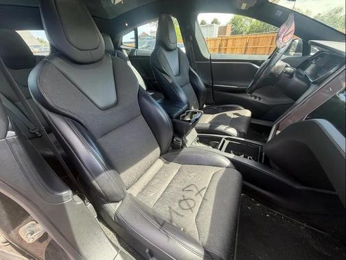 Black 2018 Tesla Model S 75D