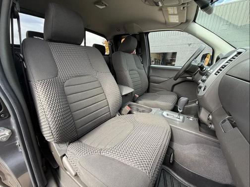 2020 Nissan Frontier SV