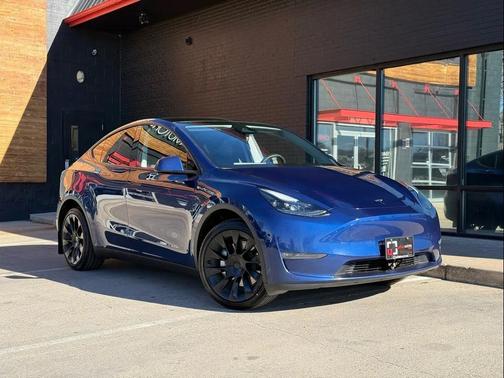2023 Tesla Model Y Long Range Dual Motor All-Wheel Drive