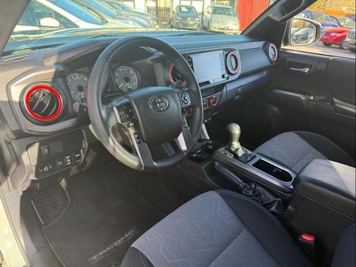 2022 Toyota Tacoma TRD Off Road