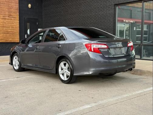 Gray 2012 Toyota Camry SE