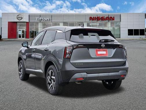 Gun Metallic 2026 Nissan Kicks SV