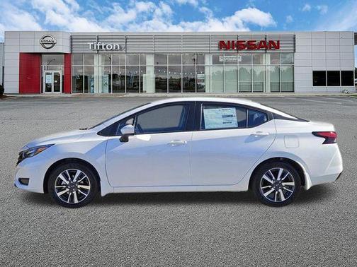 Aspen White 2025 Nissan Versa 1.6 SV