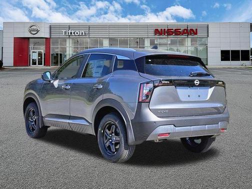 Gun Metallic 2026 Nissan Kicks SV