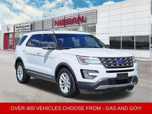 Oxford White 2017 Ford Explorer XLT
