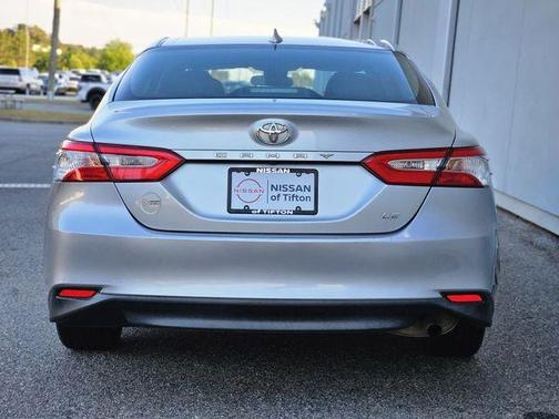 Celestial Silver Metallic 2019 Toyota Camry LE