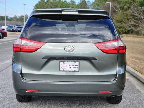 2020 Toyota Sienna L