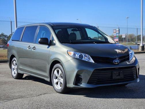 2020 Toyota Sienna L