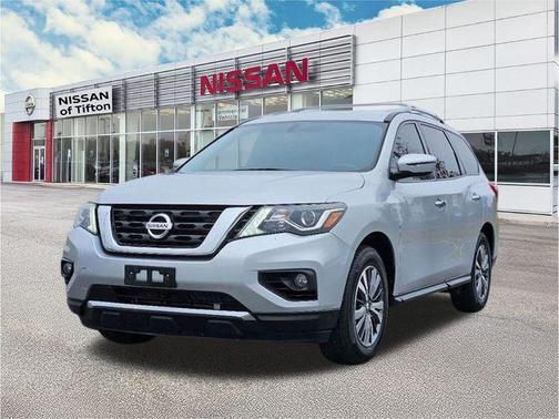 2020 Nissan Pathfinder SV