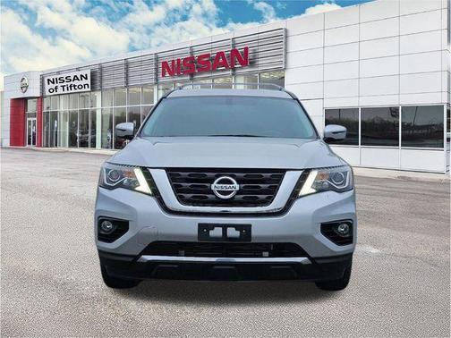 2020 Nissan Pathfinder SV