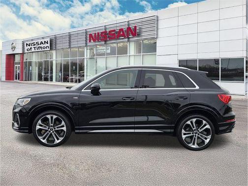 2020 Audi Q3 45 S line Prestige