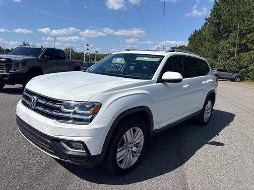 Pure White 2019 Volkswagen Atlas 3.6L SEL Premium