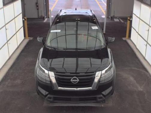 Black 2024 Nissan Pathfinder SV
