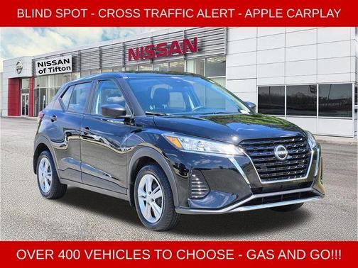Super Black 2023 Nissan Kicks S