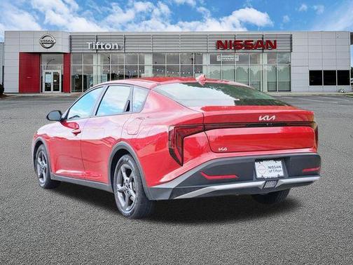 Currant Red 2025 Kia K4