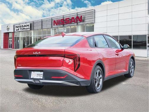Currant Red 2025 Kia K4