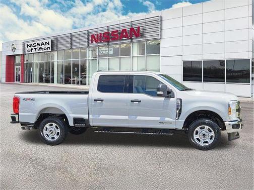 Avalanche 2026 Ford F-250 XLT