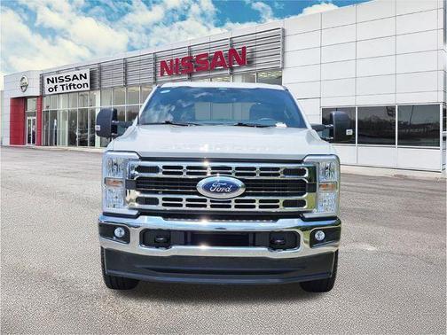 Avalanche 2026 Ford F-250 XLT