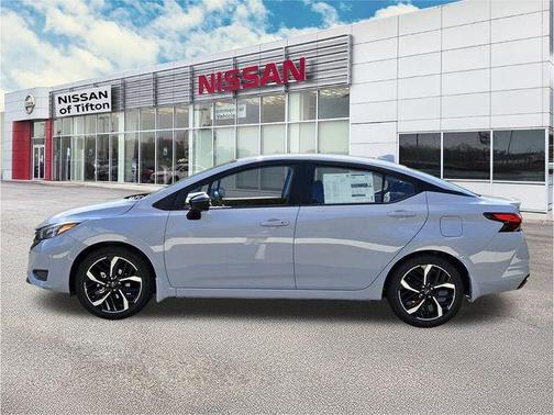 2025 Nissan Versa 1.6 SR