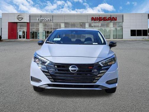 Gray Sky Pearl 2025 Nissan Versa 1.6 SR