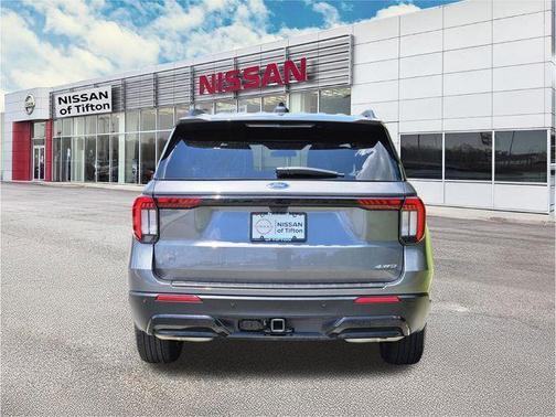 Gray Metallic 2025 Ford Explorer ST-Line