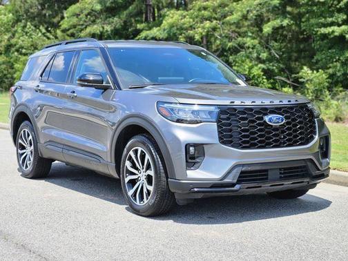 Gray Metallic 2025 Ford Explorer ST-Line
