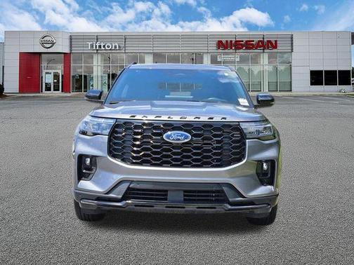 Gray Metallic 2025 Ford Explorer ST-Line