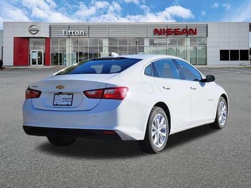 Summit White 2023 Chevrolet Malibu LT