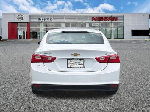 Summit White 2023 Chevrolet Malibu LT