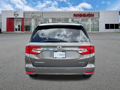 Modern Steel Metallic 2018 Honda Odyssey Elite