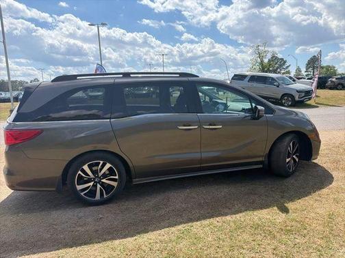 Modern Steel Metallic 2018 Honda Odyssey Elite