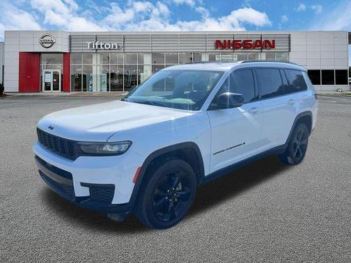 Bright White Clearcoat 2023 Jeep Grand Cherokee L Laredo