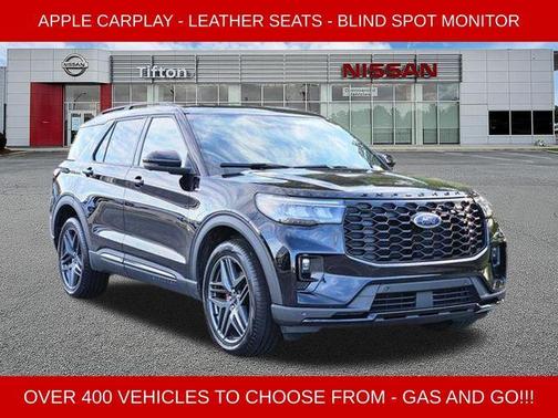 Black Metallic 2025 Ford Explorer ST-Line